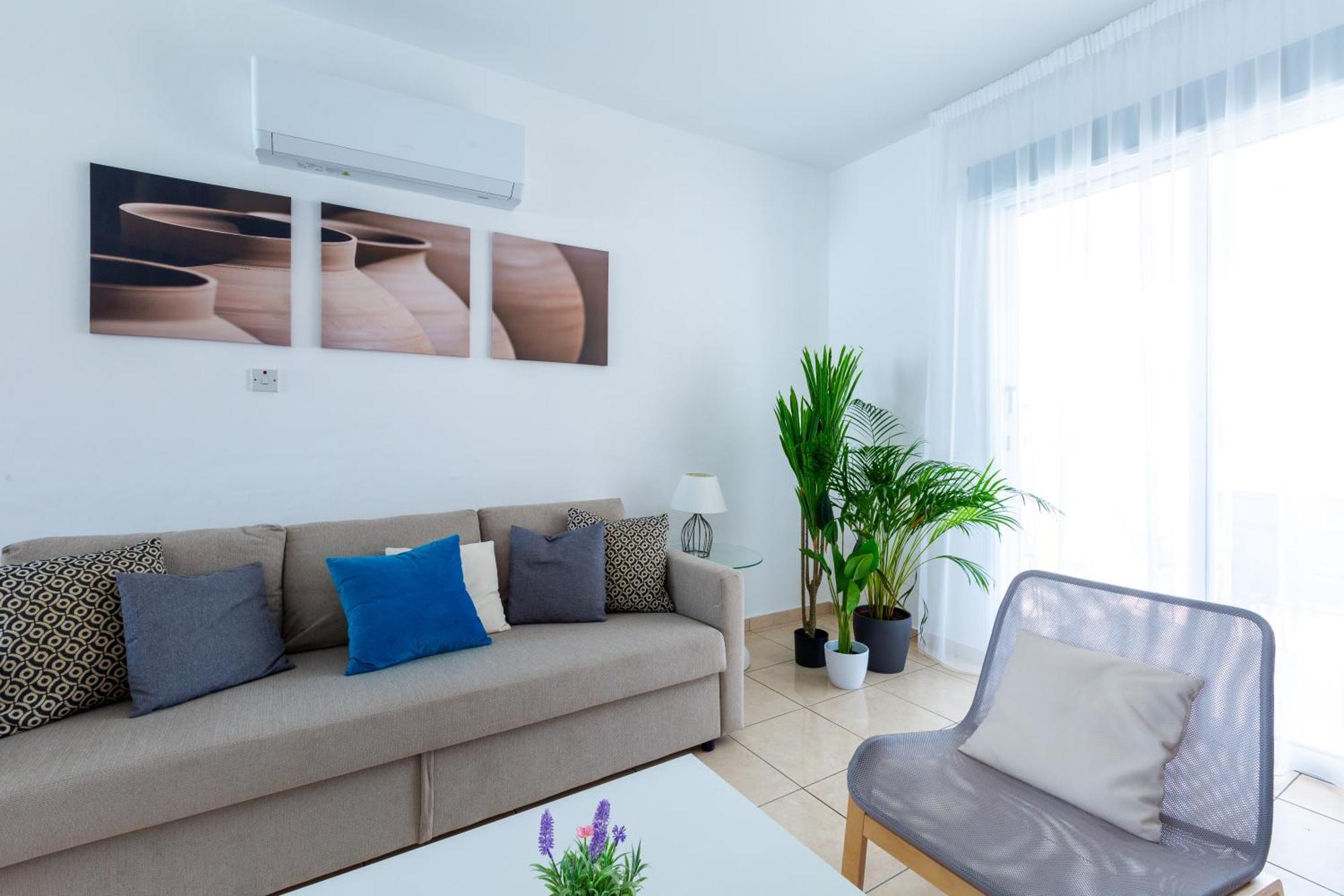 Beautiful 2 Bed Apartment In Paphos Cyprus Exterior photo