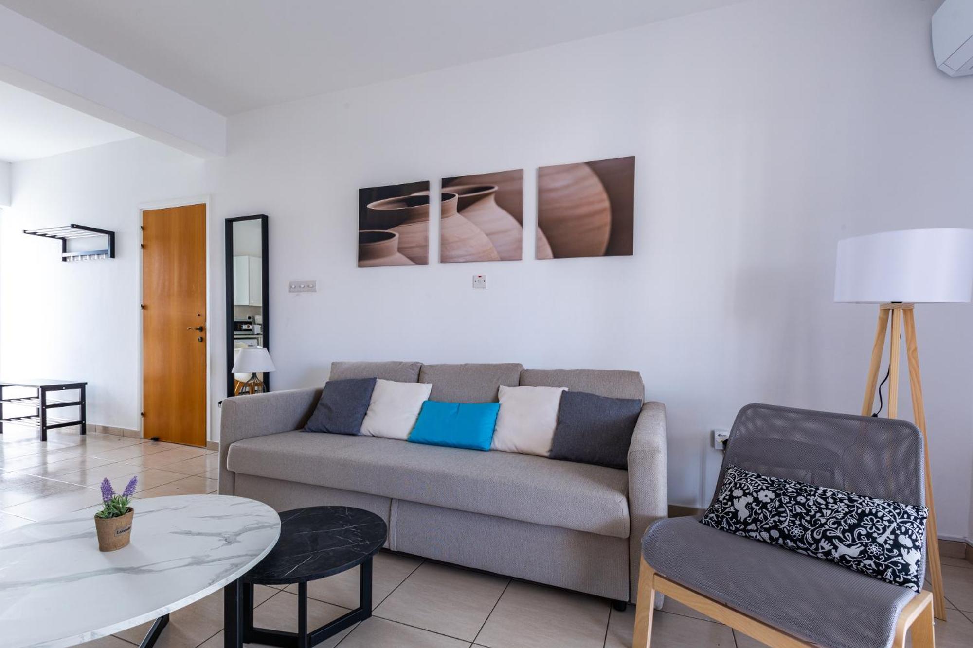 Beautiful 2 Bed Apartment In Paphos Cyprus Exterior photo