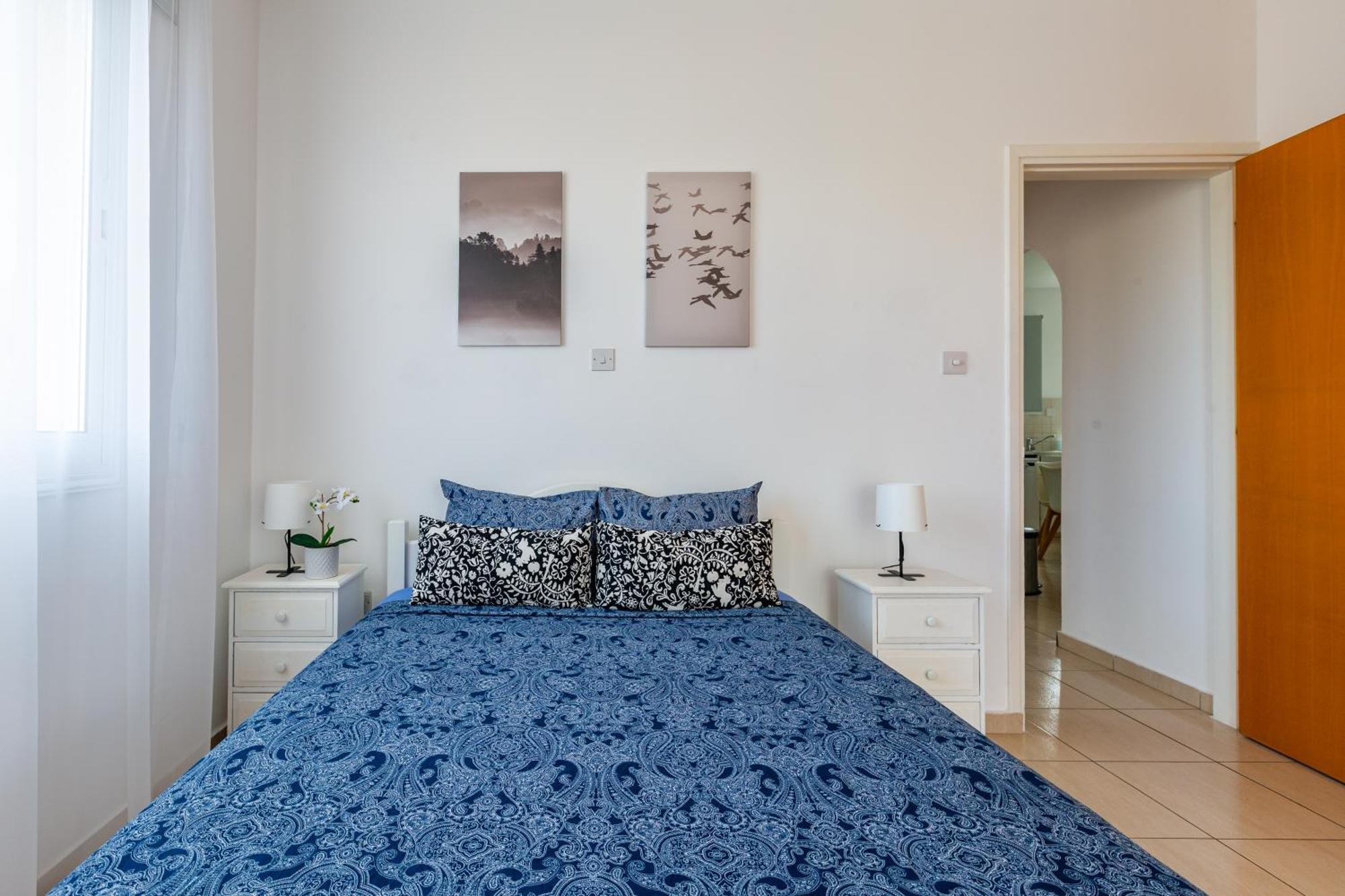 Beautiful 2 Bed Apartment In Paphos Cyprus Exterior photo